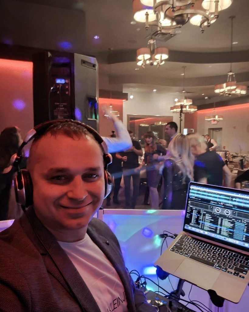 Today as DJ in Restaurant Petergof, Northbrook