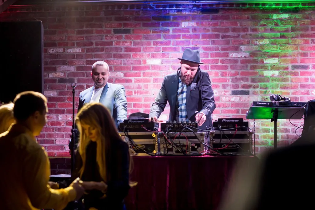 Wedding dance floor DJ in Florida