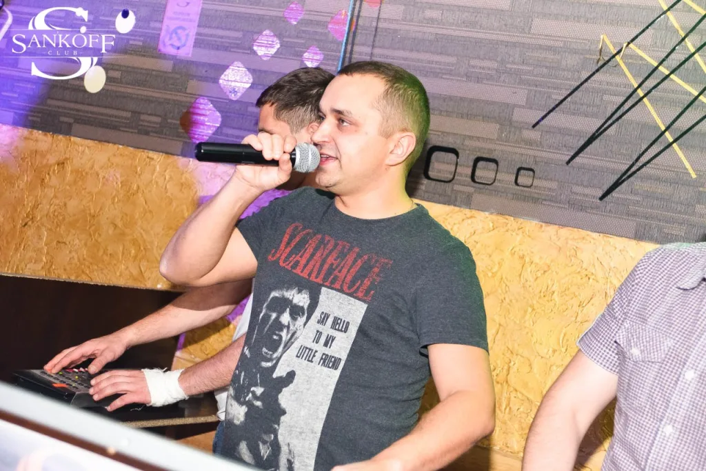 DJ and MC for Russian speaking guests